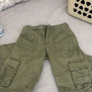 Hollister Women's Green Cargo Pants